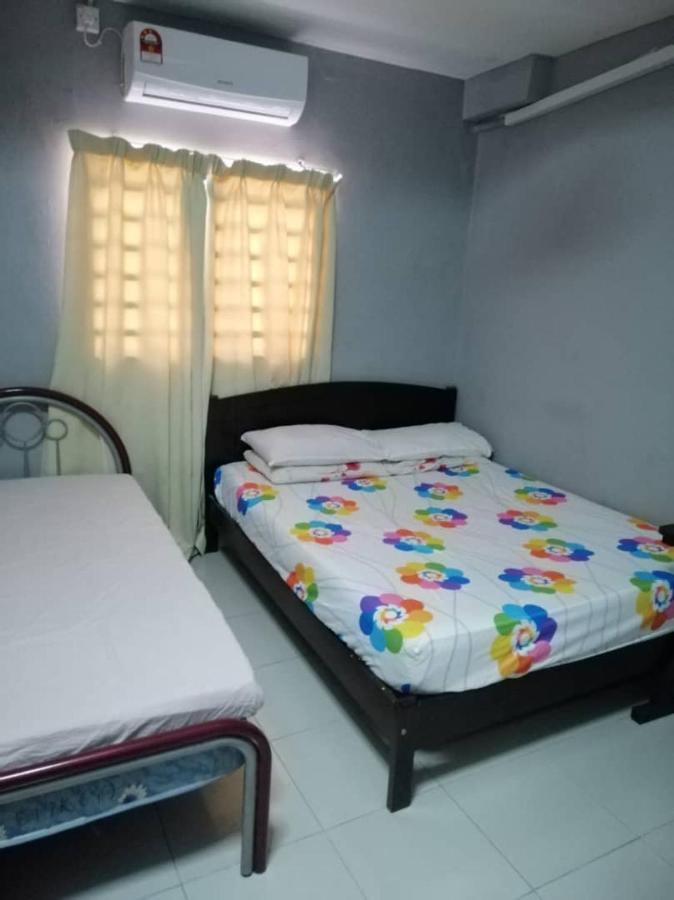 Homestay Perpaduan, Taman Bercham Raya Ulu Kinta Ipoh Perak Kampong Batu Lapan  Ngoại thất bức ảnh